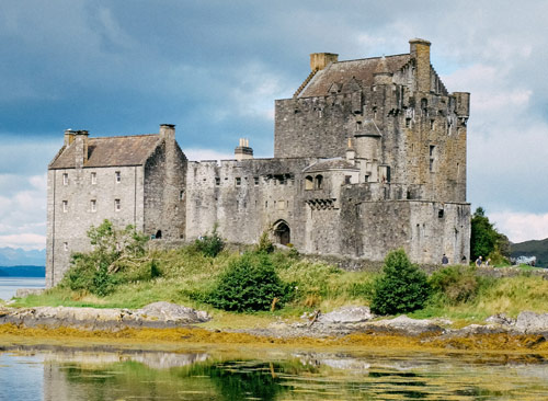 castillo-de-Eilean-escocia-deskontaliaviajes